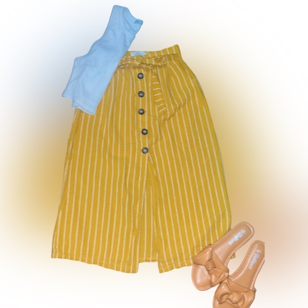 Calico 1850 pinstriped button skirt